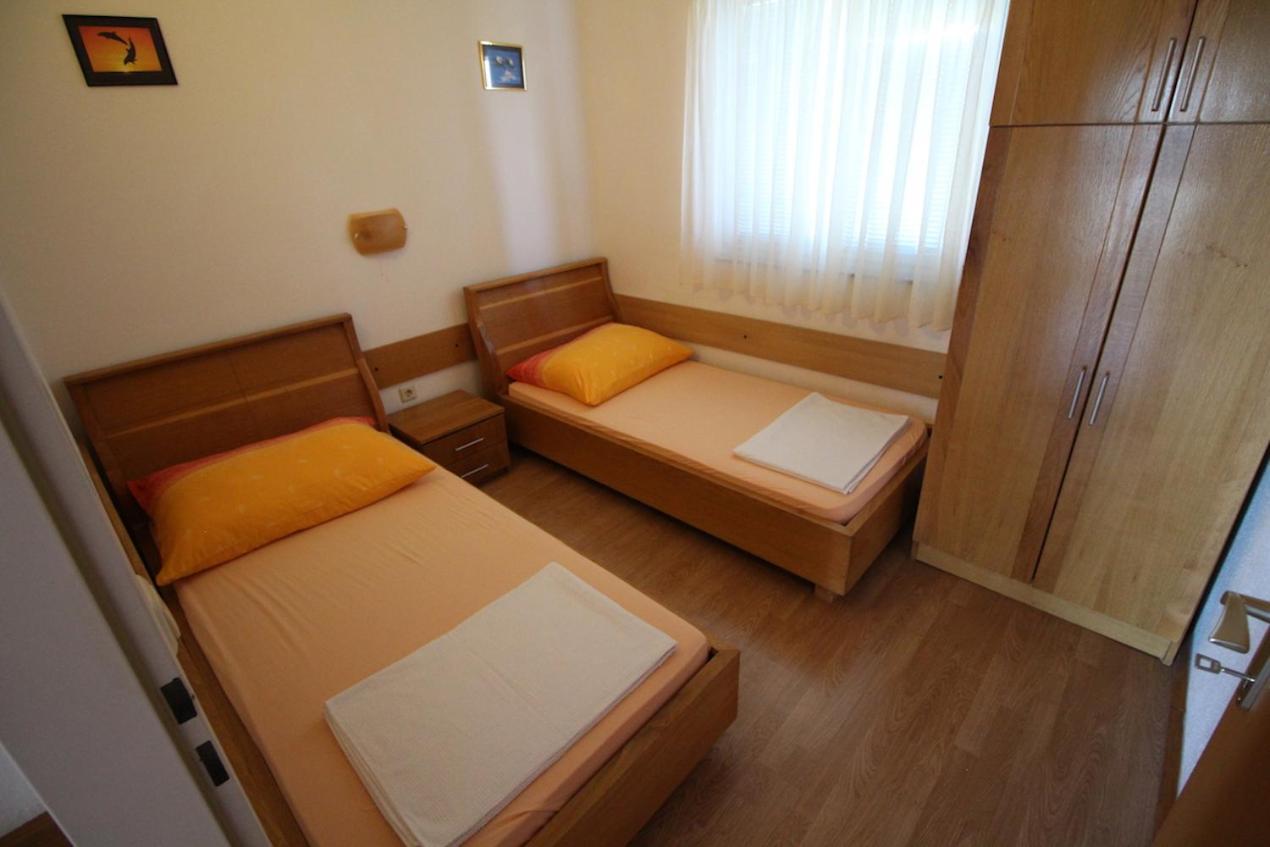 Apartments Helena Zadar Vrsi Exterior foto